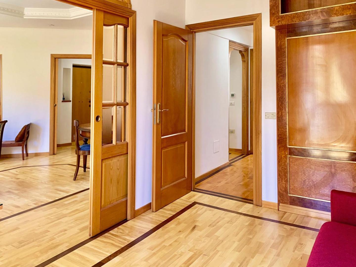 Colosseo Prestige Apartment โรม ภายนอก รูปภาพ